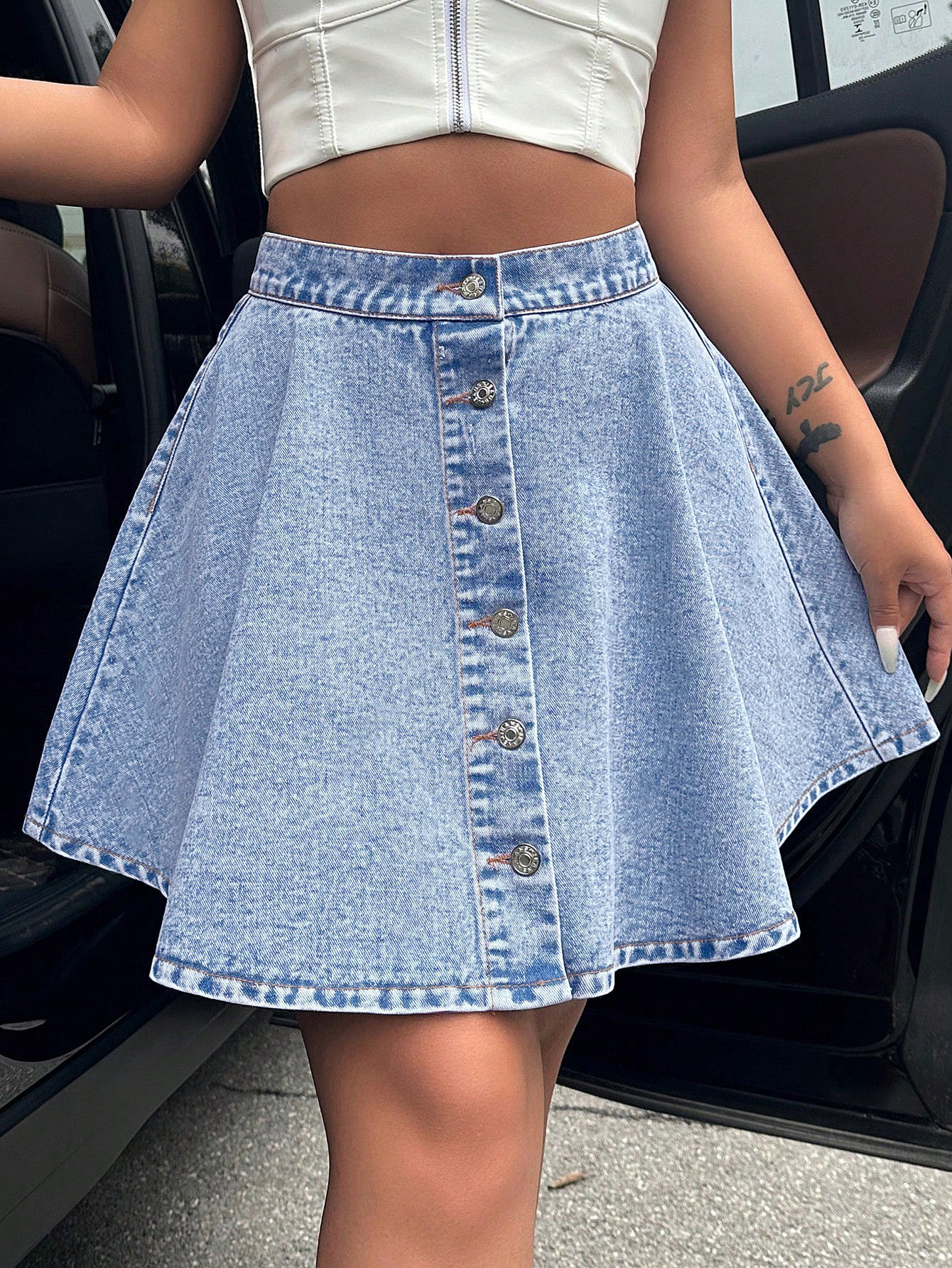 High Waisted Loose Fit Denim Skirt Casual Chic Style Flattering Design Perfect for Everyday Wear Ready to Ship