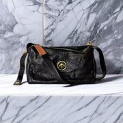 Gro Unisex Large-Capacity Soft Leather Pleated Versatile Casual Tote Bag with Black Stone Pillow Design