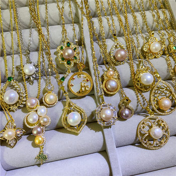 New light luxury natural freshwater pearl necklace women's real gold plating color retaining micro inlaid zircon clavicle chain short chain wholesale