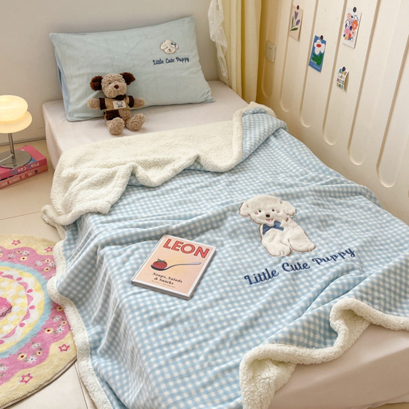 Category a Ins Cartoon Patch Embroidered Cat Milk Plush Blanket Office Sofa Cashmere Kidsren's Air Conditioning Blanket