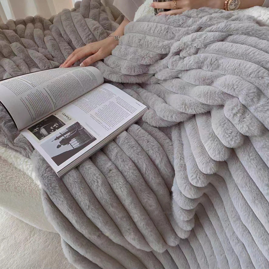 Tuscan Blanket Imitation Rabbit Blanket Bubble Velvet Blanket Double-sided Thickened Office Nap Blanket Sofa Cover Blanket