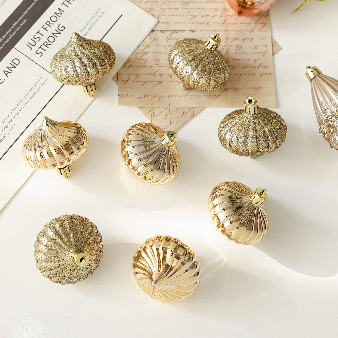 New Champagne Hazelnut Christmas Ball Wine Red Onion Pendant Christmas Tree Small Pendant Christmas Decorations