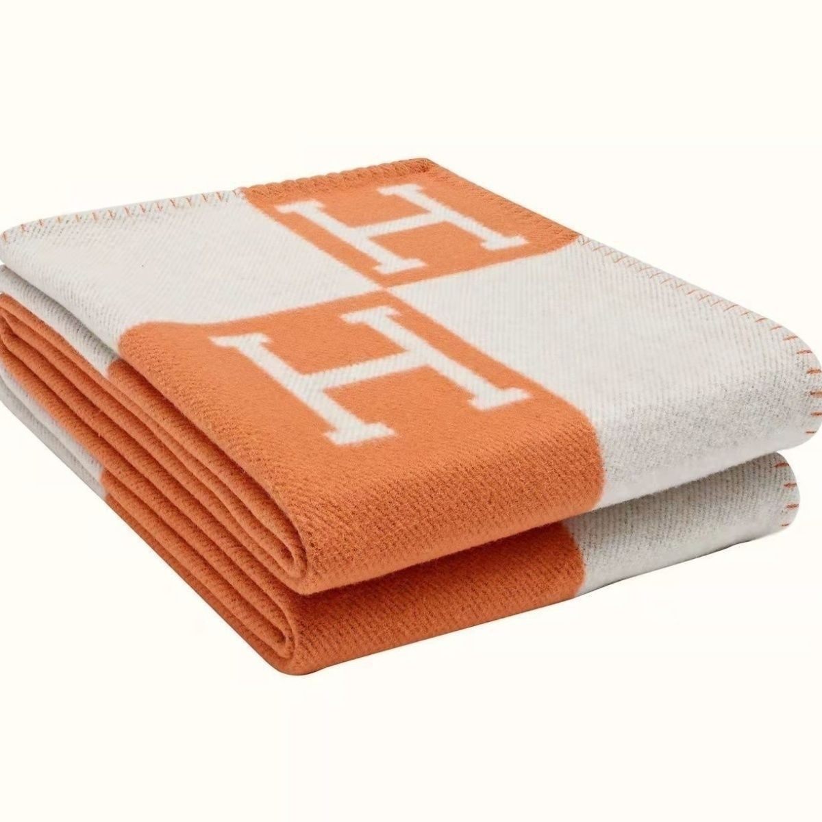 Cross-Border Amazon Raschel Blanket Air Conditioning Blanket Sofa Blanket Nap Blanket H Letter Blanket Aviation Flight Blanket