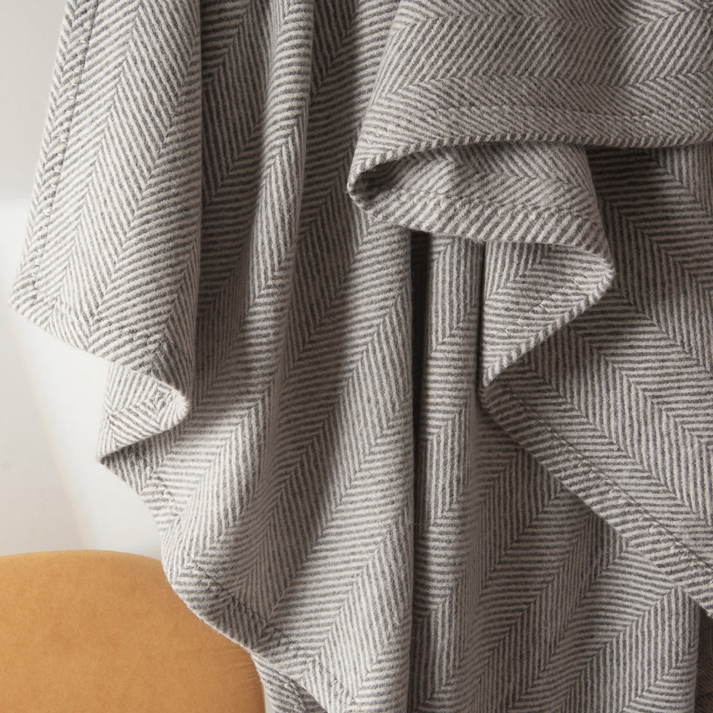 Office Sofa First Class Shawl Light Luxury Blanket Car Air Conditioning Blanket Airplane Blanket Aviation Nap Blanket Manufacturer