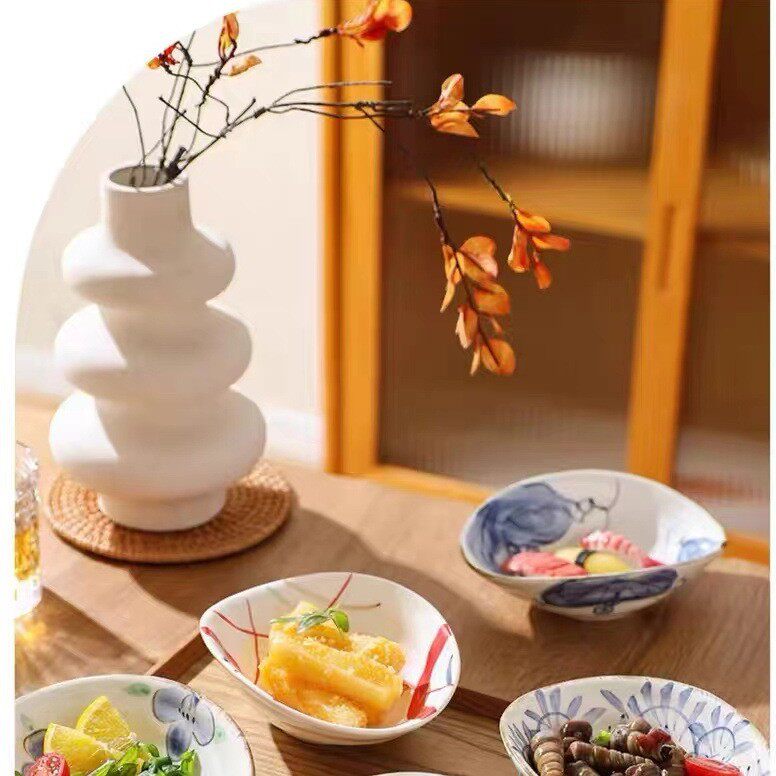 Hand-painted shallow dish plate ceramic tableware retro breakfast plate shallow bowl hand-painted shaped dish restaurant cold dish