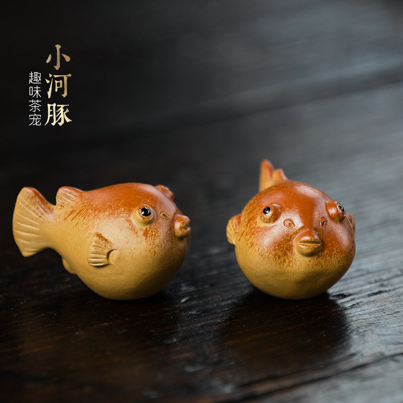 Yixing purple sand tea pet puffer fish ornaments pure sculpture creative marine life goldfish tea tray accessories can be raised Wholesale