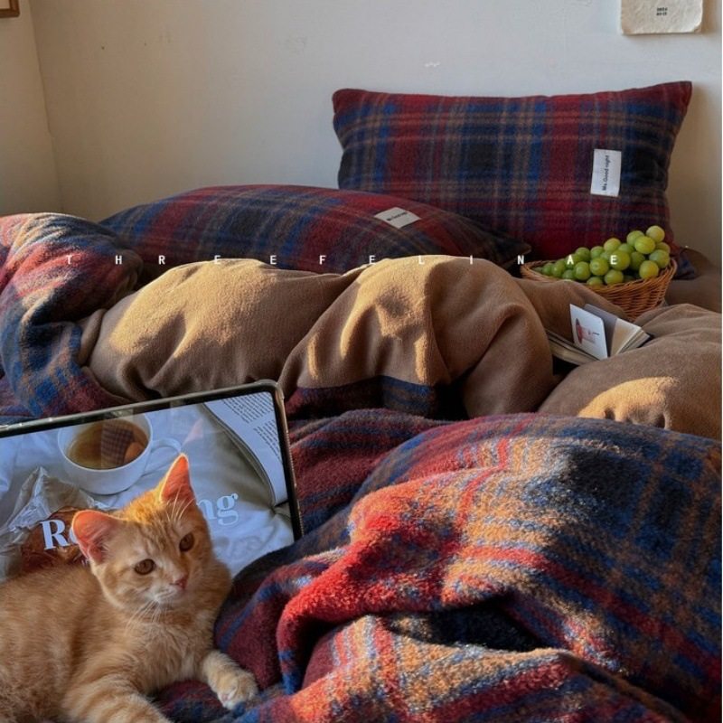 Vintage Style A-Class Autumn and Winter Thickened Blogger-Style Skin-Friendly Soft Faux Wool Velvet Bedroom Four-Piece Set Milk Velvet Flannel