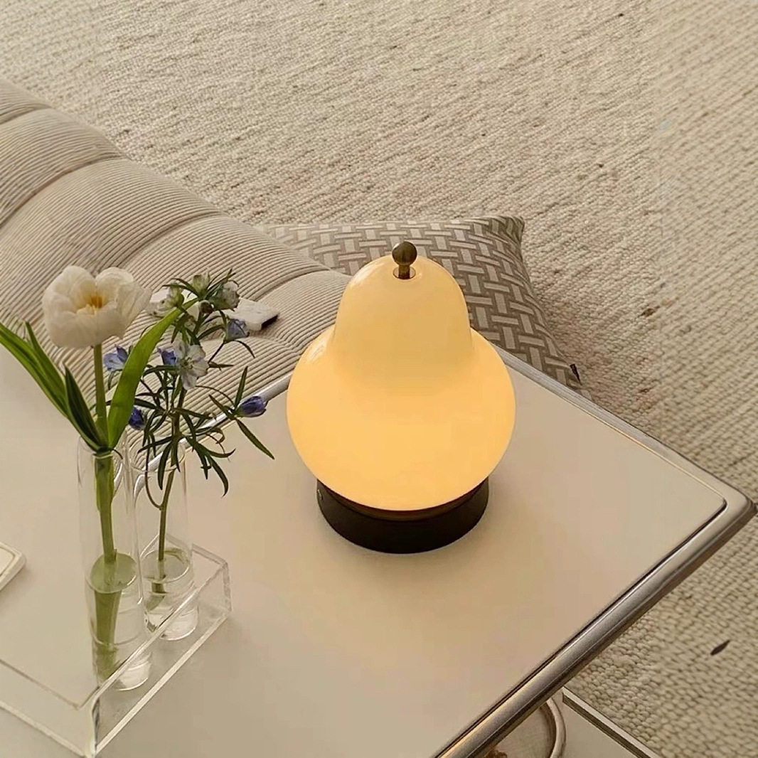 Middle Ancient Cream Style Table Lamp Home Bedroom Bedside Lamp Romantic Night Lamp Vintage Pear Lamp Homestay Bedside Atmosphere