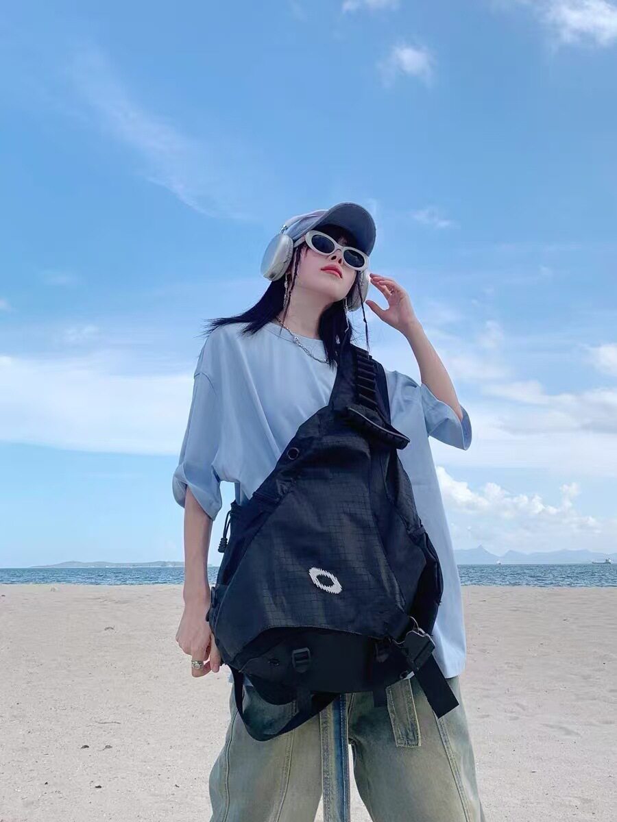 Heavy industry! Vintagex O letter bow and arrow bag one-shoulder functional style kiko outdoor travel sports backpack trendy men