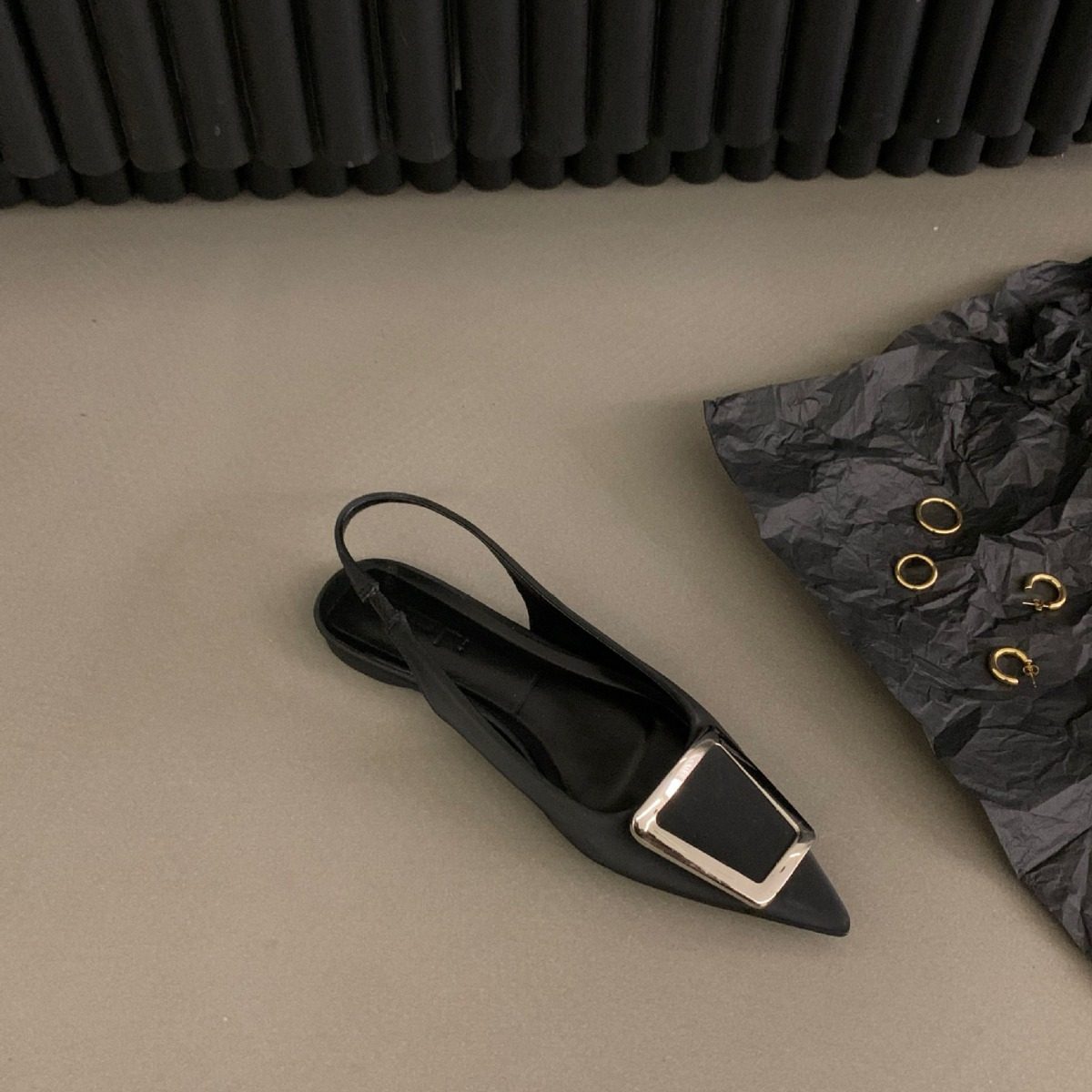 French Flats Black Back Strap Toe Sandals for Women 2025 New Spring and Summer Pointed Toe Rhinestone Elegant Shoes