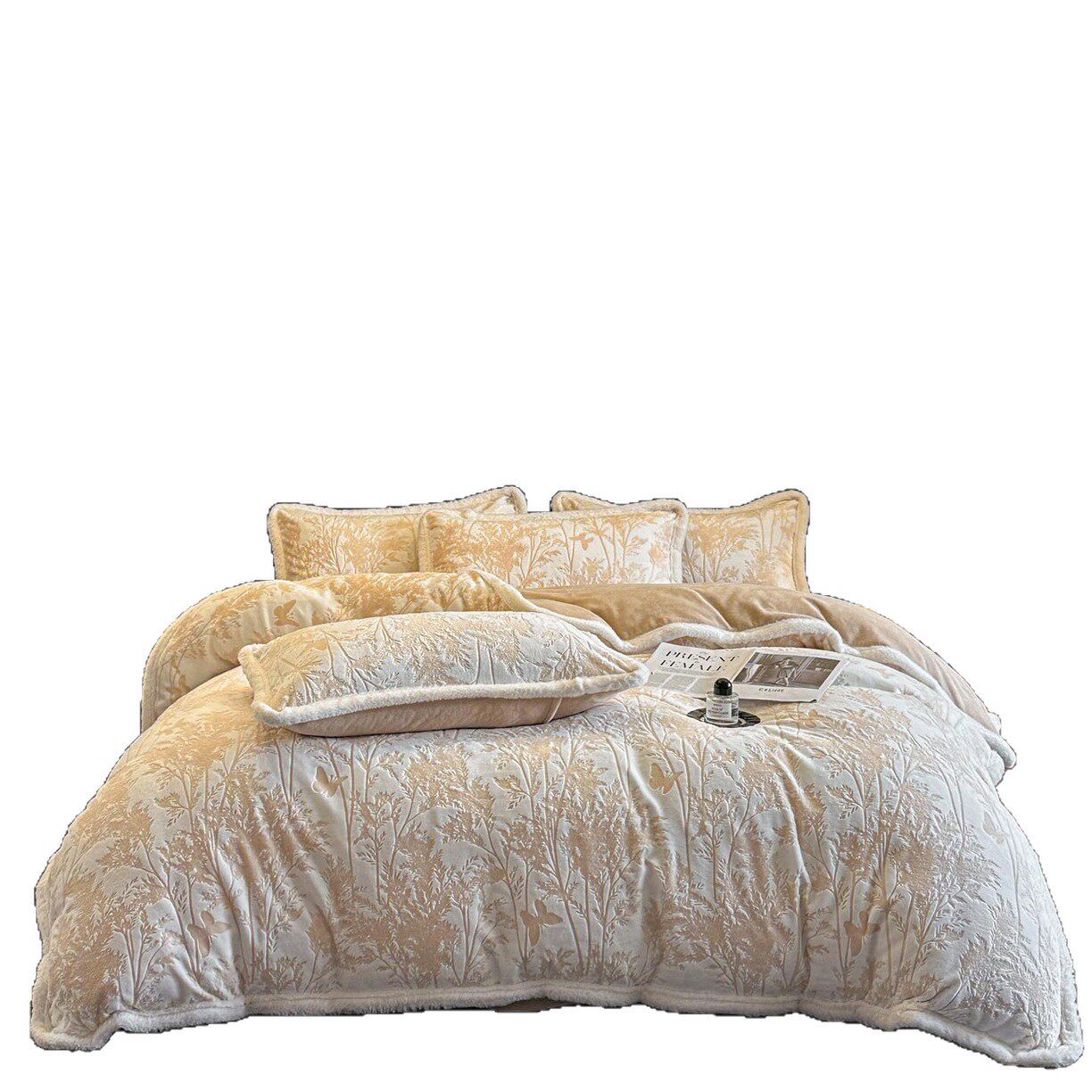 Winter Carved Milk Velvet Four-Piece Set, Thickeneded and Warm, Double-Sided Coral Velvet Duvet Cover, Fleece-Lined Bed Sheetss and Fitted Bed Sheetss, Three-Piece Set