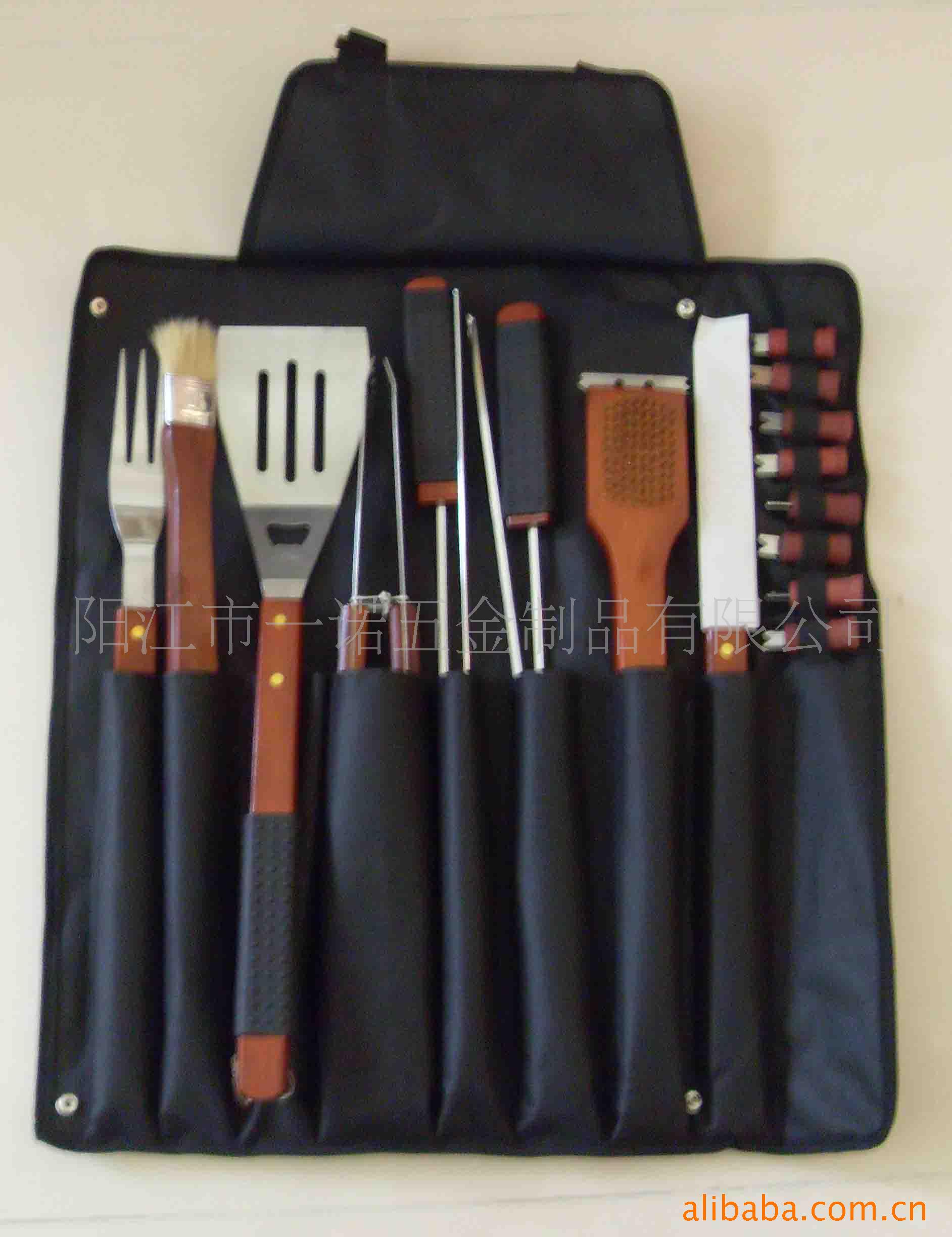 Supply P-011Nc Barbecue Tool Set, Barbecue Fork Brush Clip Bbq, 18-Piece Set in Cloth Bag Combination Grill Tools