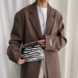 Минималистичная коробка подходит для мужчин и женщин, трендовая сумка на одно плечо для отдыха, в корейском стиле