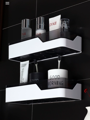 Увеличение в ванной комнате, стена ванной -туалет туалета, туалет, туалет, туалет, туалетный столик, полка хранения