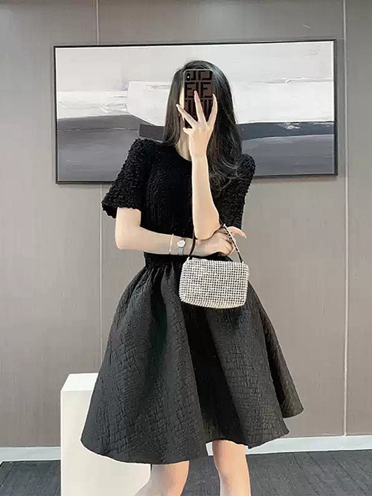 Summer fitted brace, dress, 2021 collection, french style Summer fitted brace, dress, 2021 collection, french style
