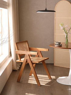 Антикварный обеденный стул из ротанга из массива дерева, средневековый балкон, стул из ротанга Чандигарх, одиночный подлокотник, стул для отдыха в японском стиле