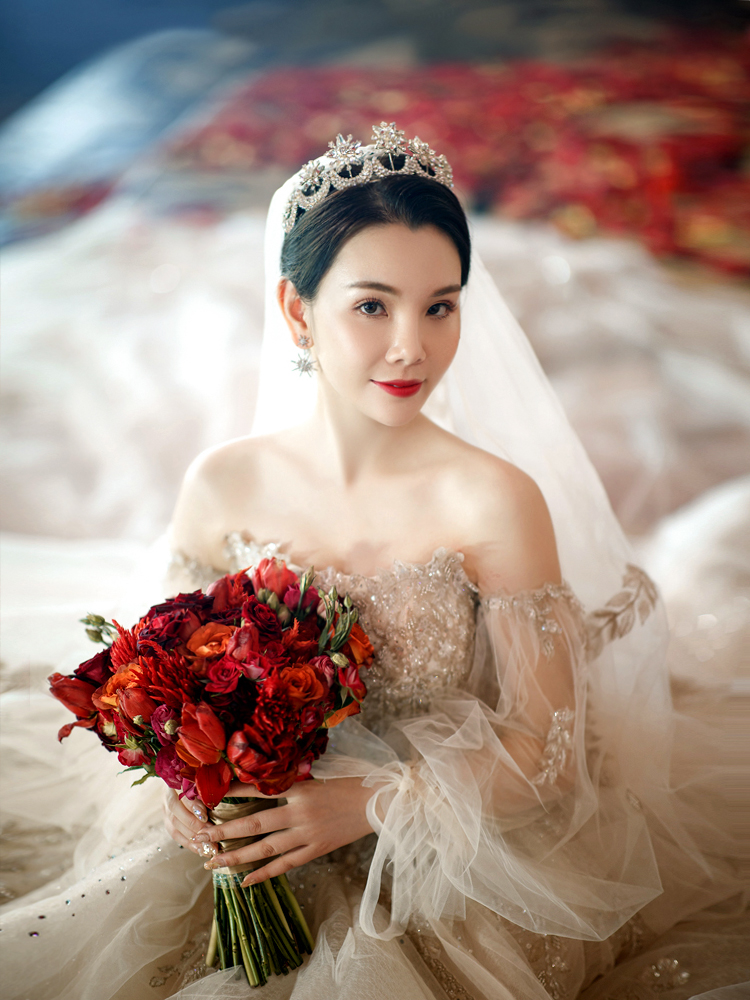 Six -year -old shop luxurious wedding heavy workers wedding girl 2022 new bride winter long sleeve forest, super immortal dream tail, thin shoulder Six -year -old shop luxurious wedding heavy workers wedding girl 2022 new bride winter long sleeve forest, super immortal dream tail, thin shoulder