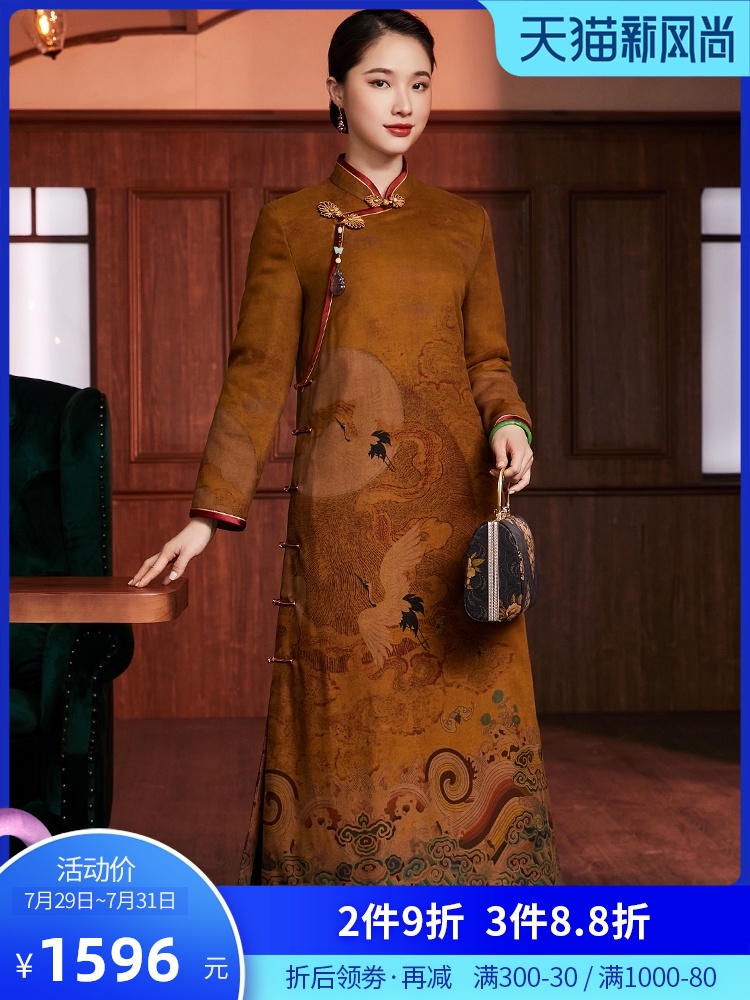 玺玥 Winter quilted long cheongsam, jacket, 2022 collection, Chinese style