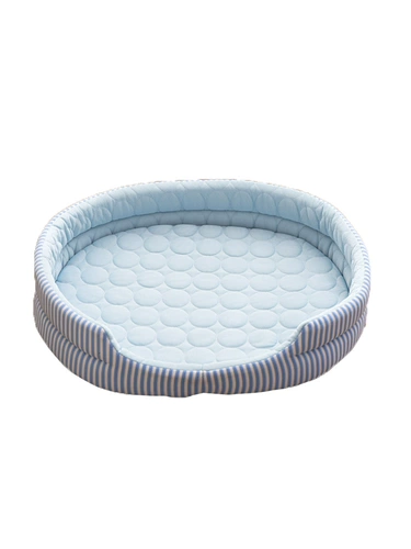 Собачья гнездо лето маленький живой коврик