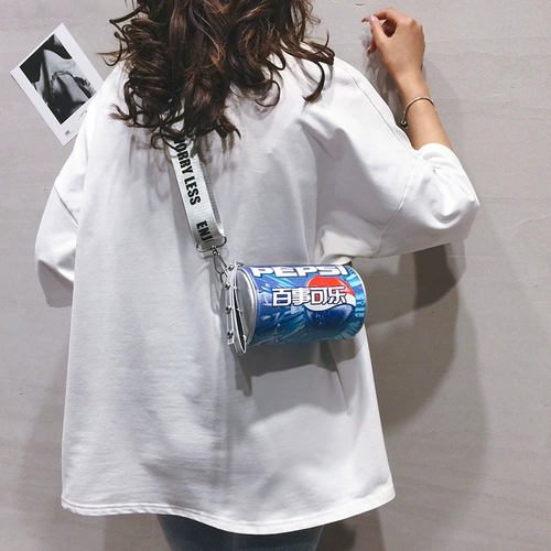 Небольшая дизайнерская небольшая сумка для отдыха, популярно в интернете