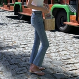 Демисезонные сапоги, джинсы, штаны-клёш, коллекция 2021, высокая талия, свободный прямой крой, облегающий крой