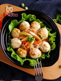 Четыре кусочка бесплатной доставки мяч для девочки перец