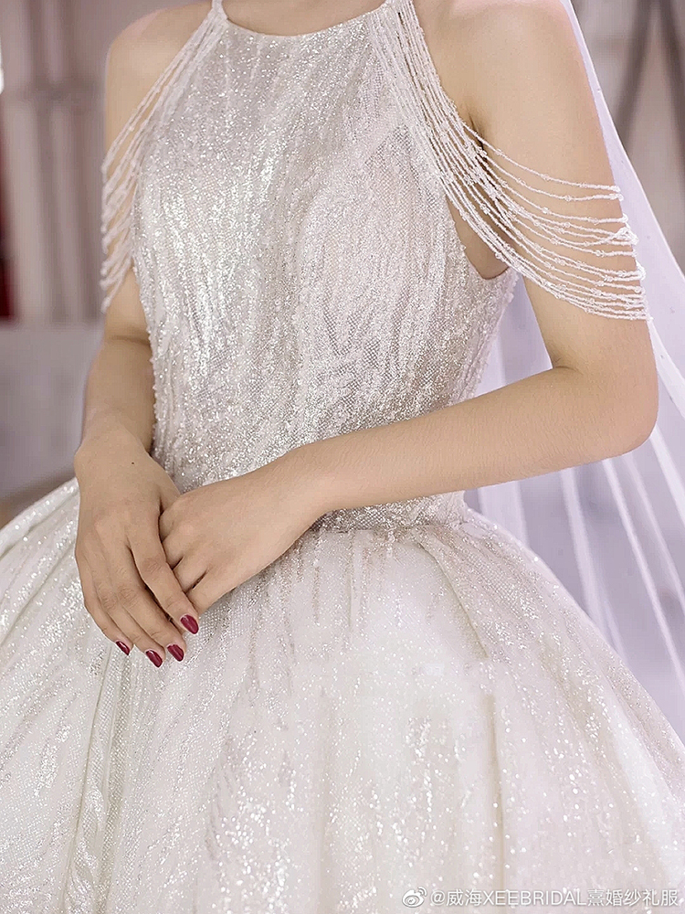 Shop back to the thousands of six years old shop Aegean Master wedding dress 2024 new bride temperament princess court court style drag tail small winter Shop back to the thousands of six years old shop Aegean Master wedding dress 2024 new bride temperament princess court court style drag tail small winter
