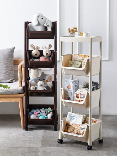 Кухонные полки положите овощи, голубые семя