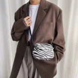 Минималистичная коробка подходит для мужчин и женщин, трендовая сумка на одно плечо для отдыха, в корейском стиле