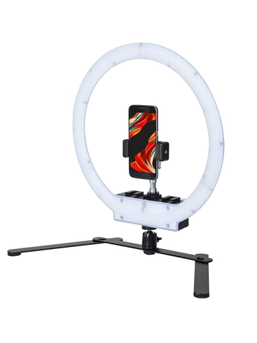 Мобильный телефон внизу съемки поддержки настольная настольная полка