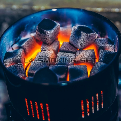 Арабский уголь из скорлупы кокосового ореха для кальяна. Индонезийский импортный кокосовый уголь со львом. Уголь с короной Цезаря. Квадратный кокосовый уголь.