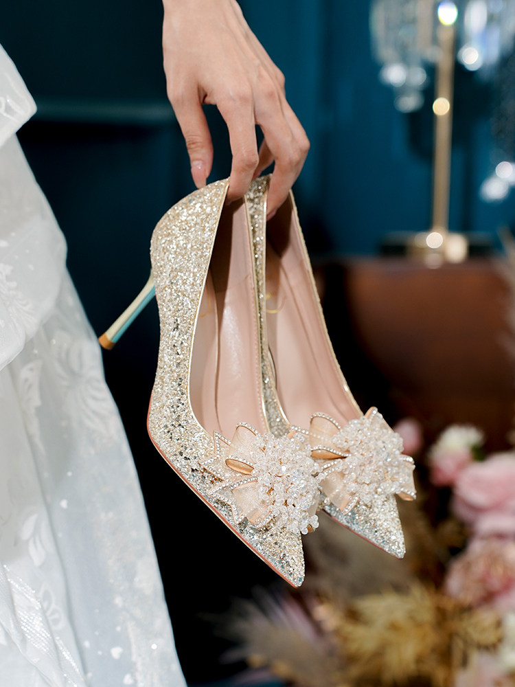 New favorite wedding shoes: champagne sequin bows crystal shoes, making you  the focus of the wedding!
