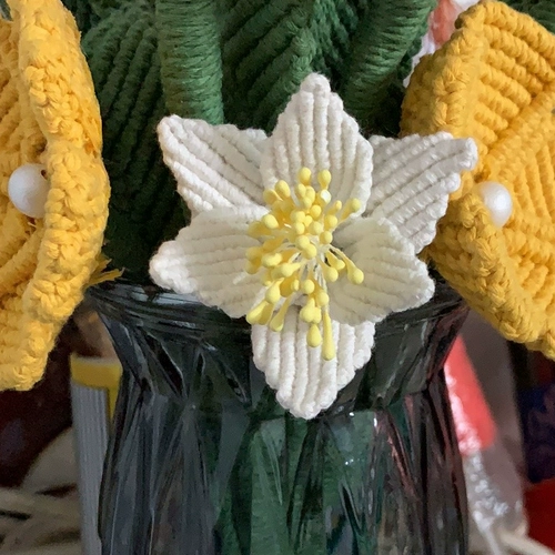 Приобретаемые продукты: искусственная сердцевина цветка, тычинки цветка, цветочное сердце, цветочный бархатный цветок, упаковка материалов ручной работы, заколка для волос, аксессуары для волос Step Shake.