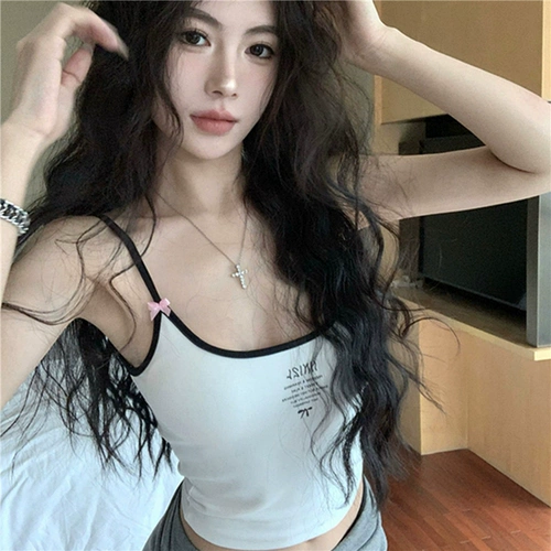 Белая майка топ с бантиком, облегающий крой