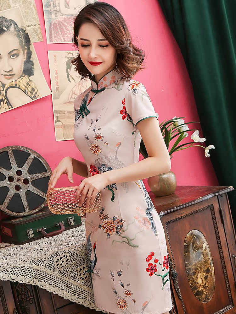 Autumn fashionable fitted cheongsam, Chanel style, 2020