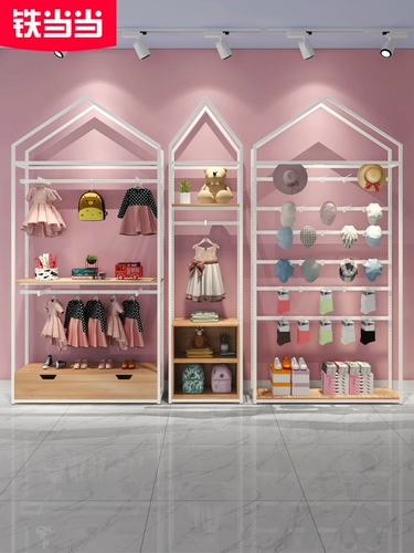 Стенд, белый детский домик, вешалка, детская одежда