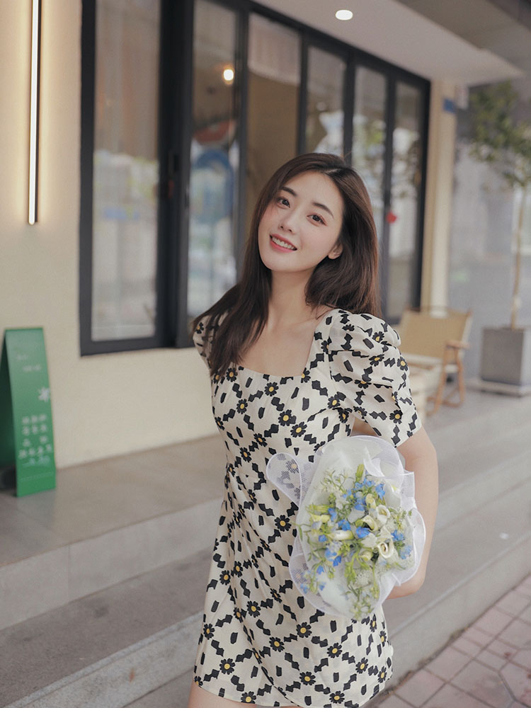 Summer dress, design skirt, fitted, 2021 years, trend of season, western style Summer dress, design skirt, fitted, 2021 years, trend of season, western style