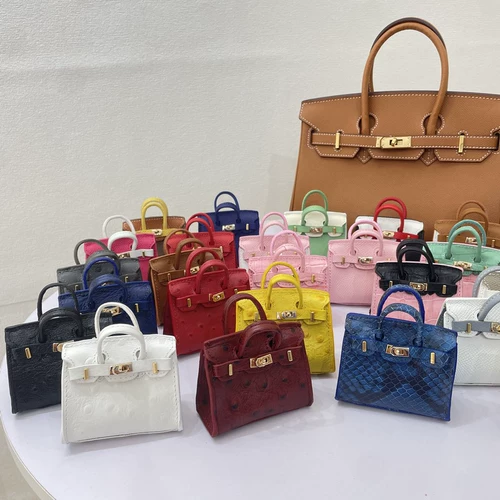 Маленькая платиновая подвеска, креативные наушники, помада, высококлассный брелок, из натуральной кожи