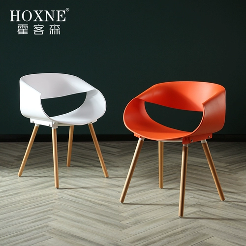 Стул Henson на заказ, скандинавский обеденный стул со спинкой, домашняя столовая, маленькая квартира, простой дизайнерский стул с ножкой из цельного дерева