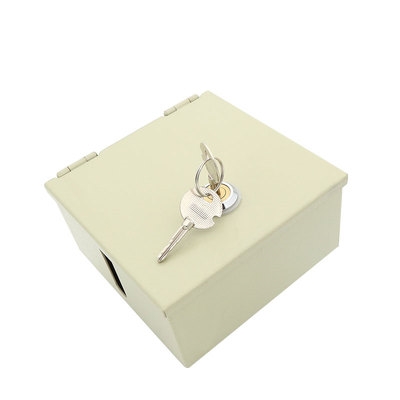 Outdoor punching electric waterproof and rain-proof theft case box Splash Holder B with hood plug-free anti-switch charging electric car dark