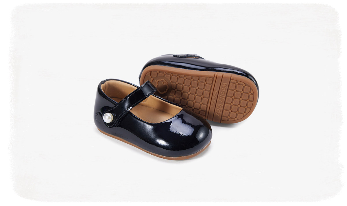 Woollykids Australian Mini Princess Pele Shoes for Girls, Genuine Leather Patent Leather Performance Toddler Shoes — 35