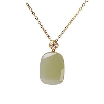 New 18k gold and jade pendant necklace from the palace