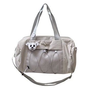 A short-distance travel bag that looks good and can be packed in. everyone loves it.