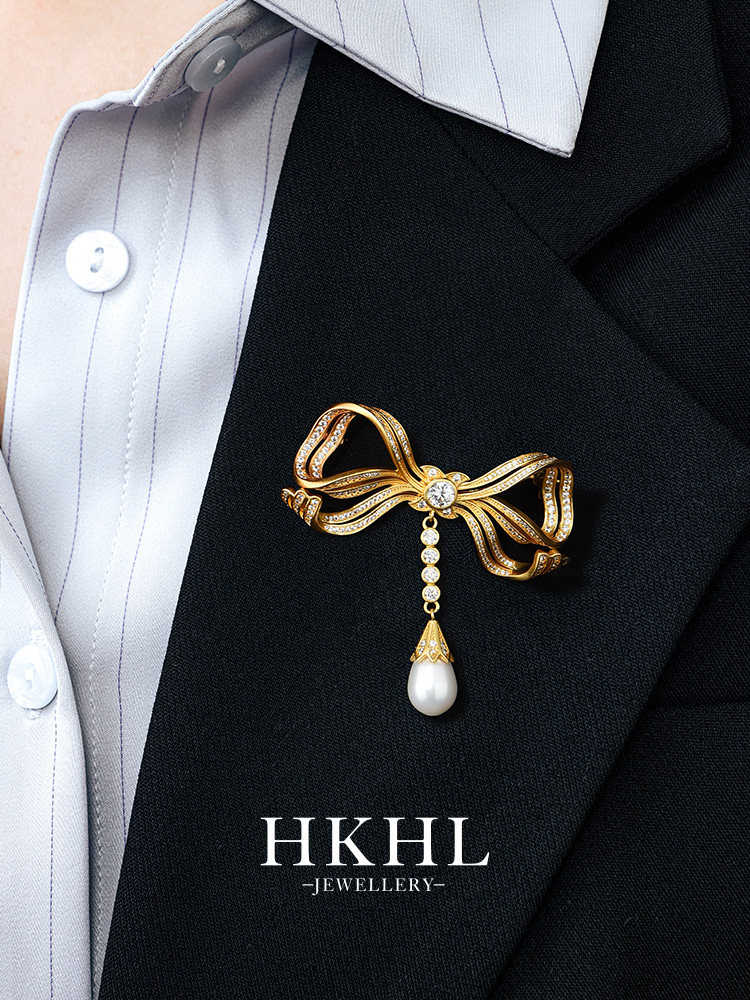 HKHL Bow and Pearl Tassel Brooch for Women - Elegant and Luxurious Suit Corsage - Teacher's Day Gift