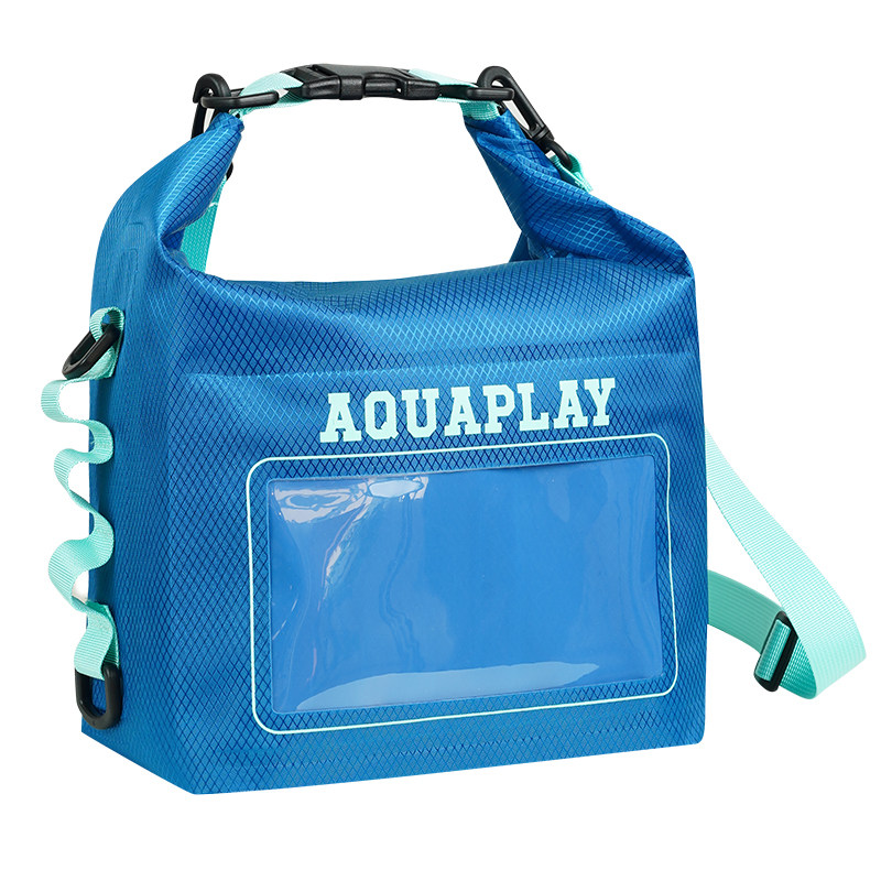 I love this versatile and shaped little square bag!