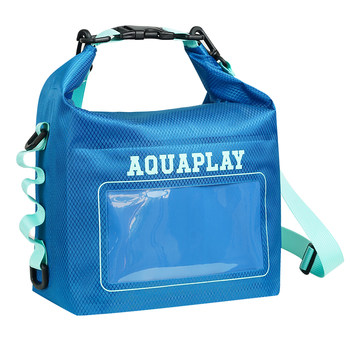 I love this versatile and shaped little square bag!