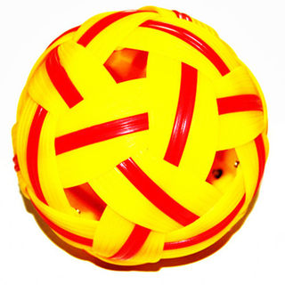 Spezieller handgeflochtener standard-takraw-kunststoffball für den wettkampf