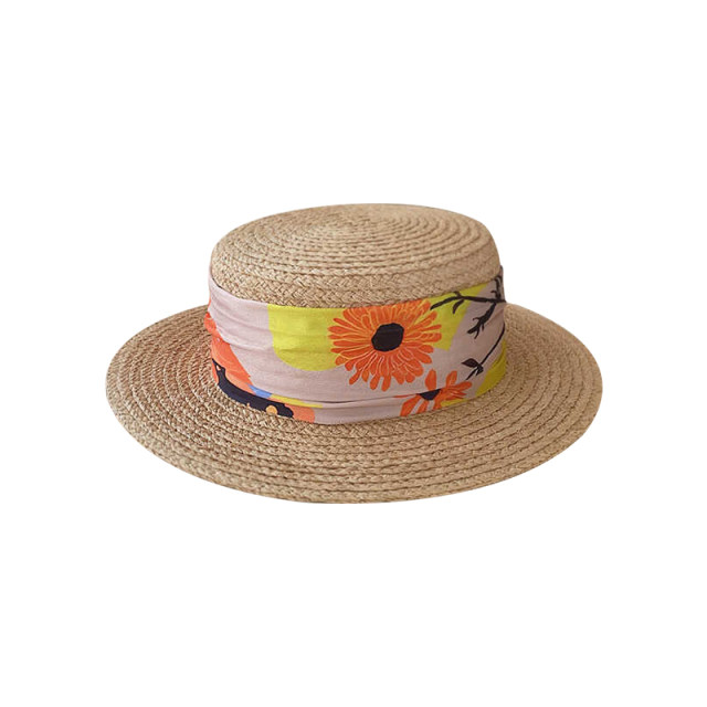 Qin Lan's original version of the same raffia beach hat