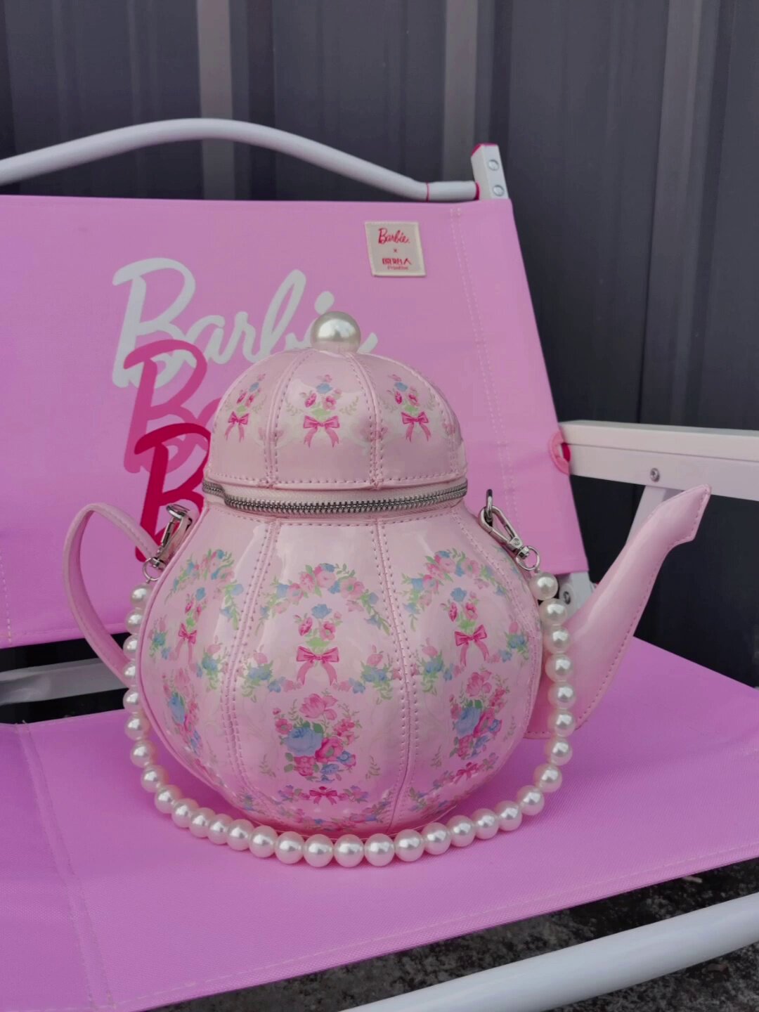 2026 New Style Personalized Pink Teapot Bag, Lolita Style Handbag, Crossbody Bag, Unique Design