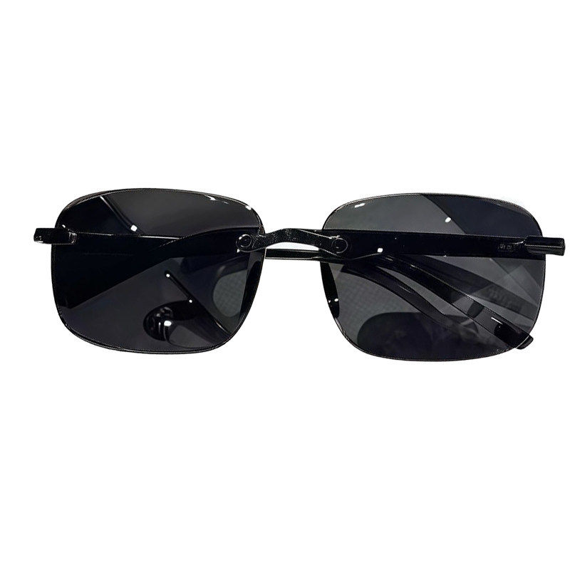 Sunglasses for men to protect against ultraviolet rays while driving when going out